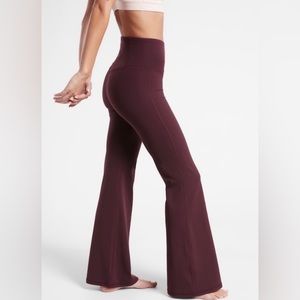 NEW Athleta Elation Flare Pant Spiced Cabernet SP